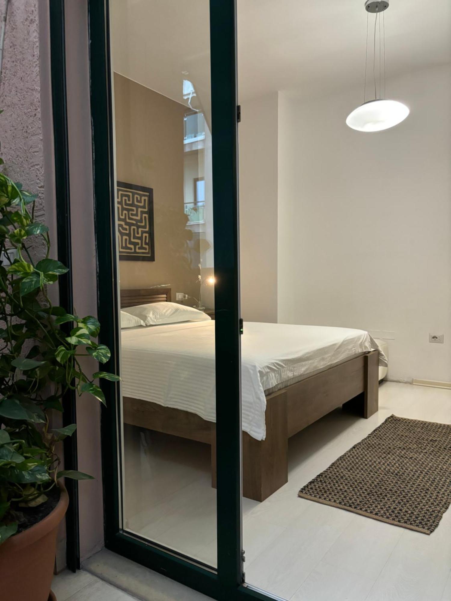 Tam Serviced 2Bdr Apartment City Center No6 Tirana Exteriör bild