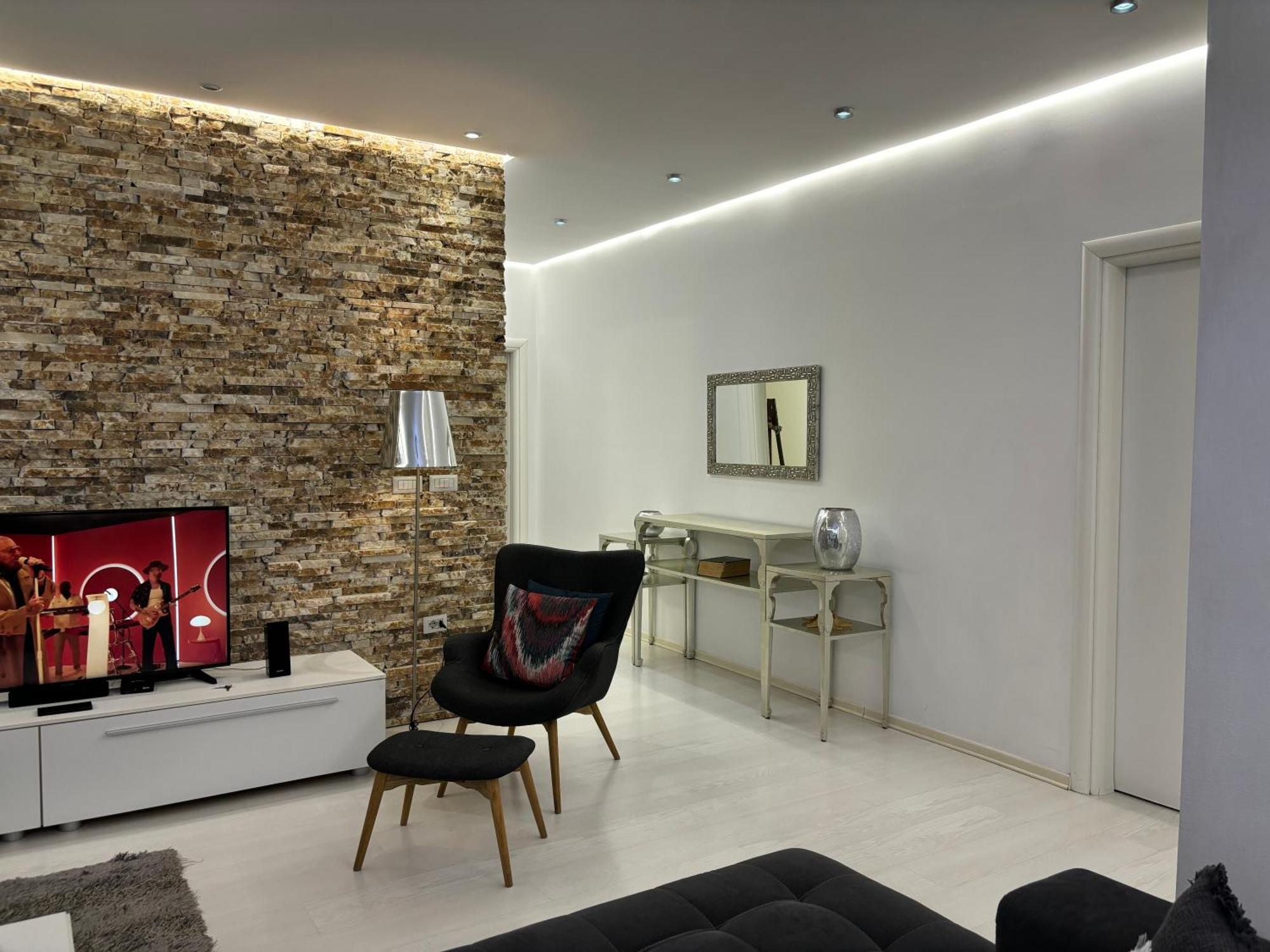 Tam Serviced 2Bdr Apartment City Center No6 Tirana Exteriör bild