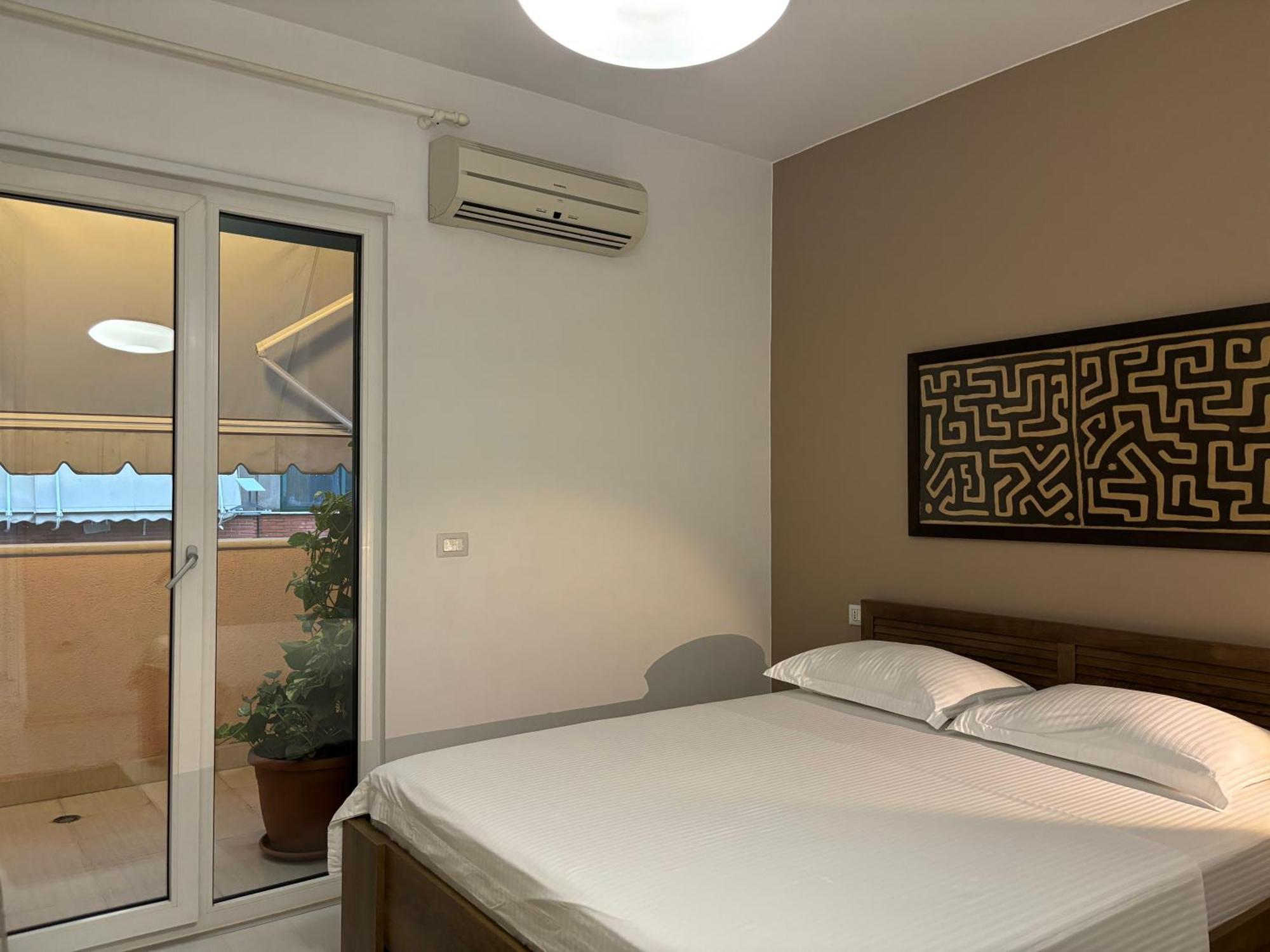 Tam Serviced 2Bdr Apartment City Center No6 Tirana Exteriör bild