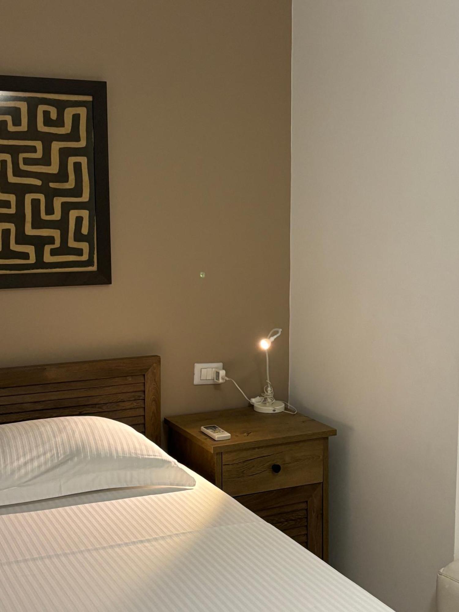 Tam Serviced 2Bdr Apartment City Center No6 Tirana Exteriör bild