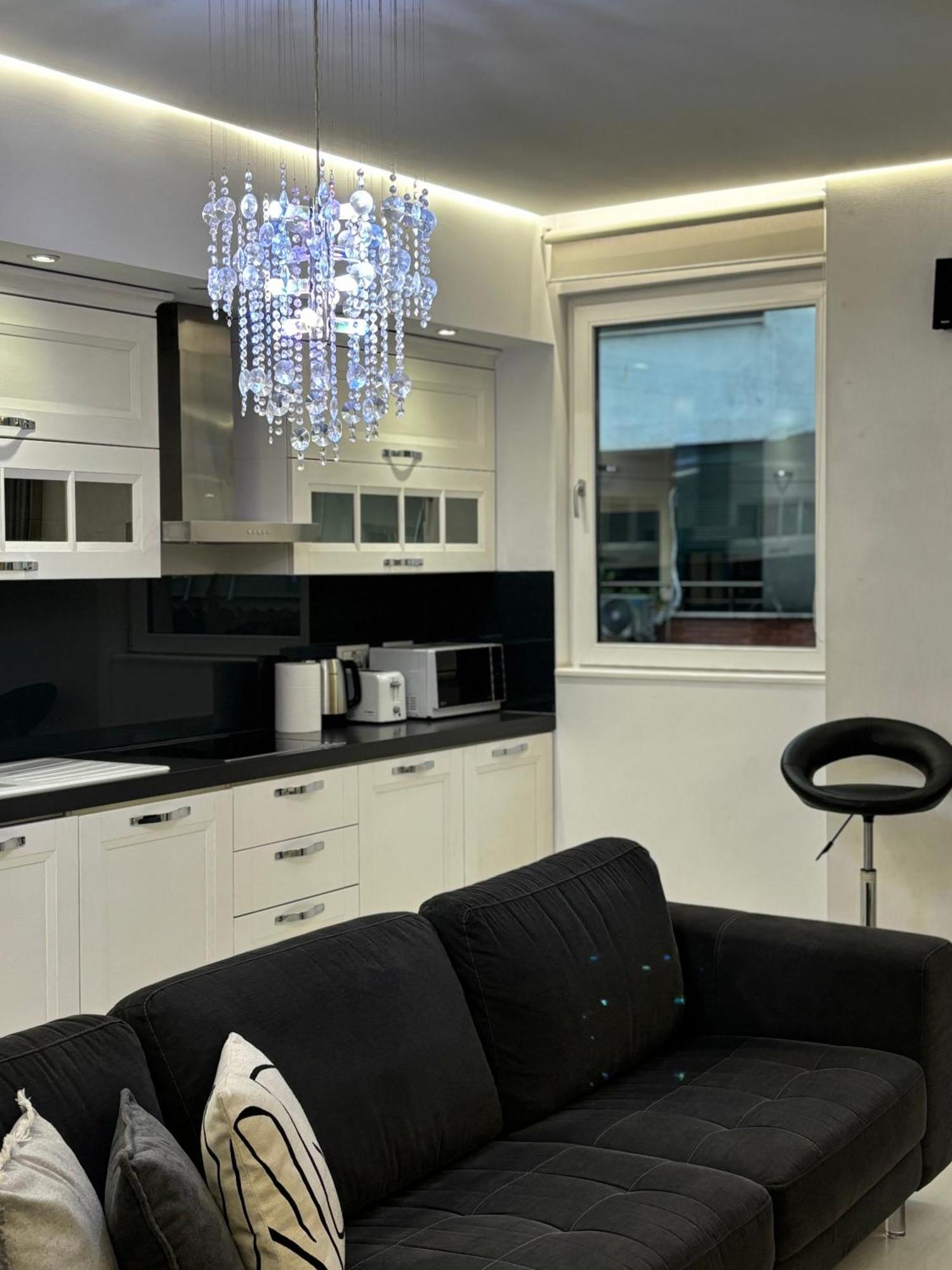 Tam Serviced 2Bdr Apartment City Center No6 Tirana Exteriör bild