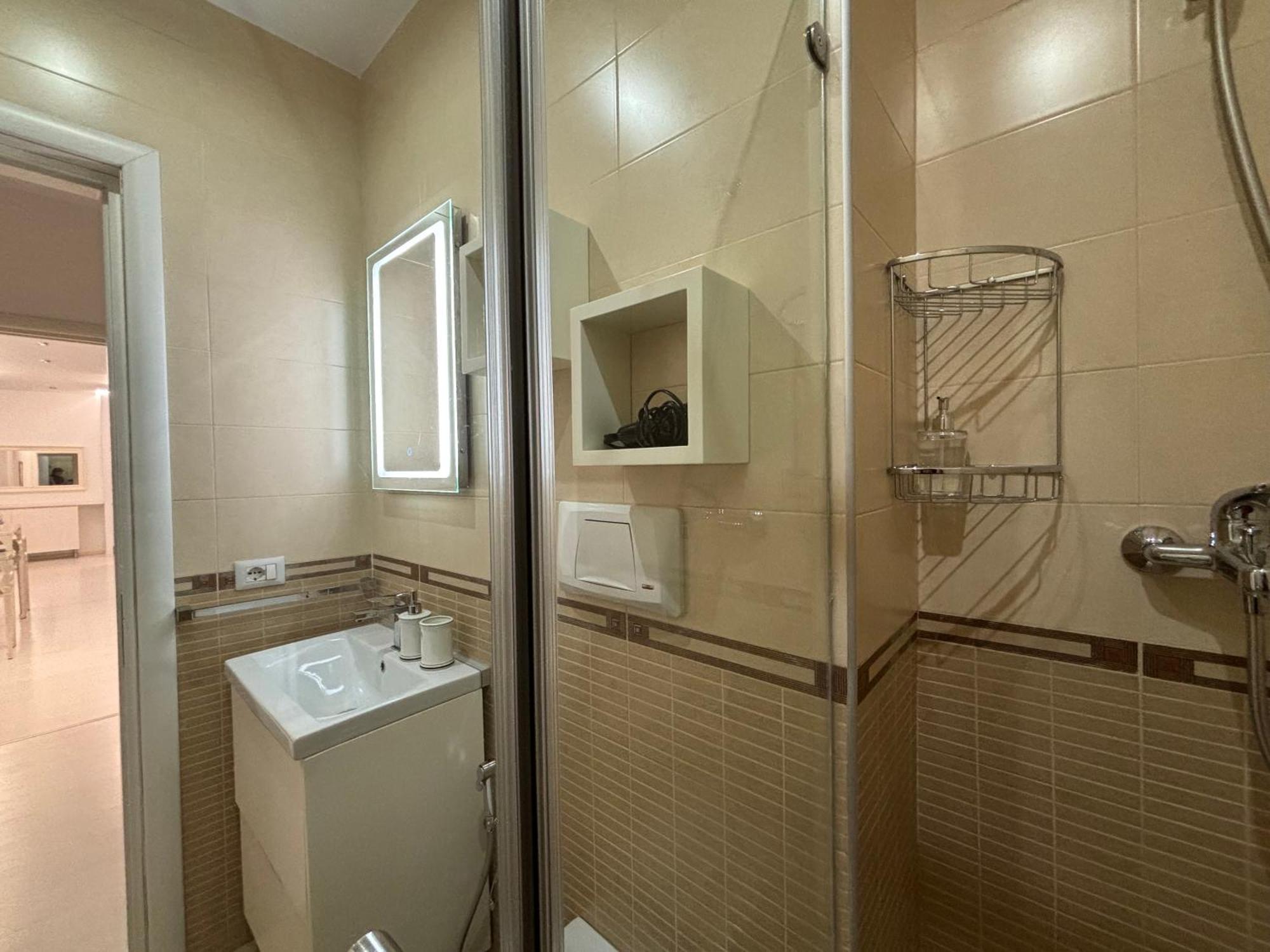 Tam Serviced 2Bdr Apartment City Center No6 Tirana Exteriör bild
